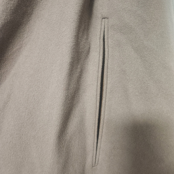 Vintage Wool Cape - Picture 8 of 8